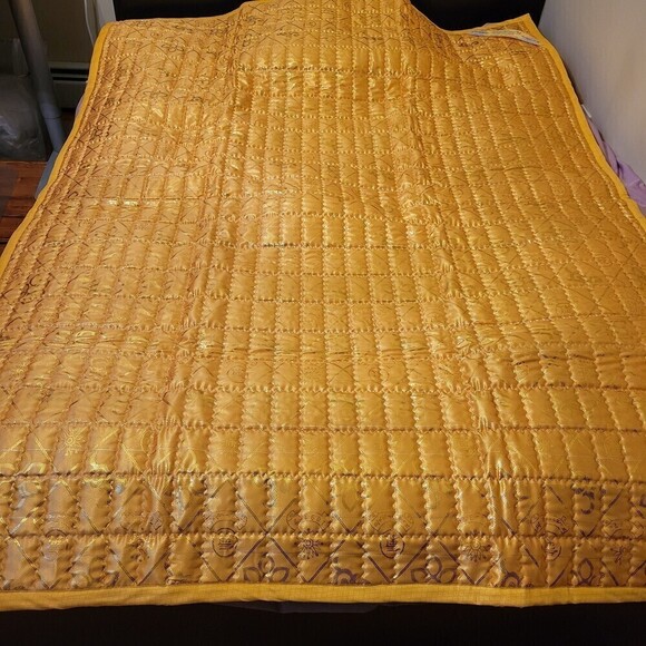 NEW Korean Yellow Gold Metallic Floral Quilted Bed Mattress Padded Covers Queen - Picture 1 of 12